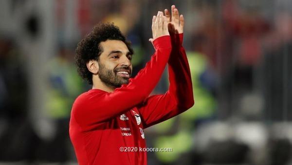 نجم منتخب المغرب يبدي اعجابه بمحمد صلاح.. ويتوقع مستقبل زياش